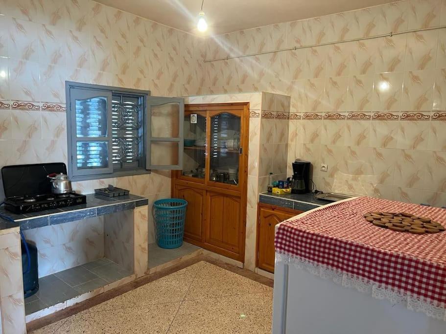 Beachside Bliss: Cozy Surf Villa Mirleft Kültér fotó