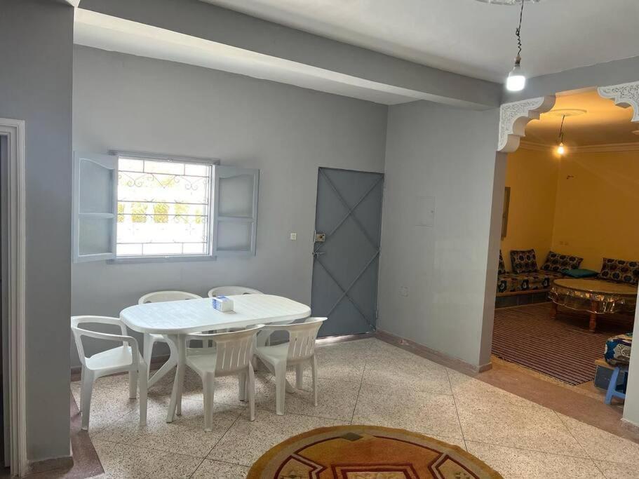 Beachside Bliss: Cozy Surf Villa Mirleft Kültér fotó